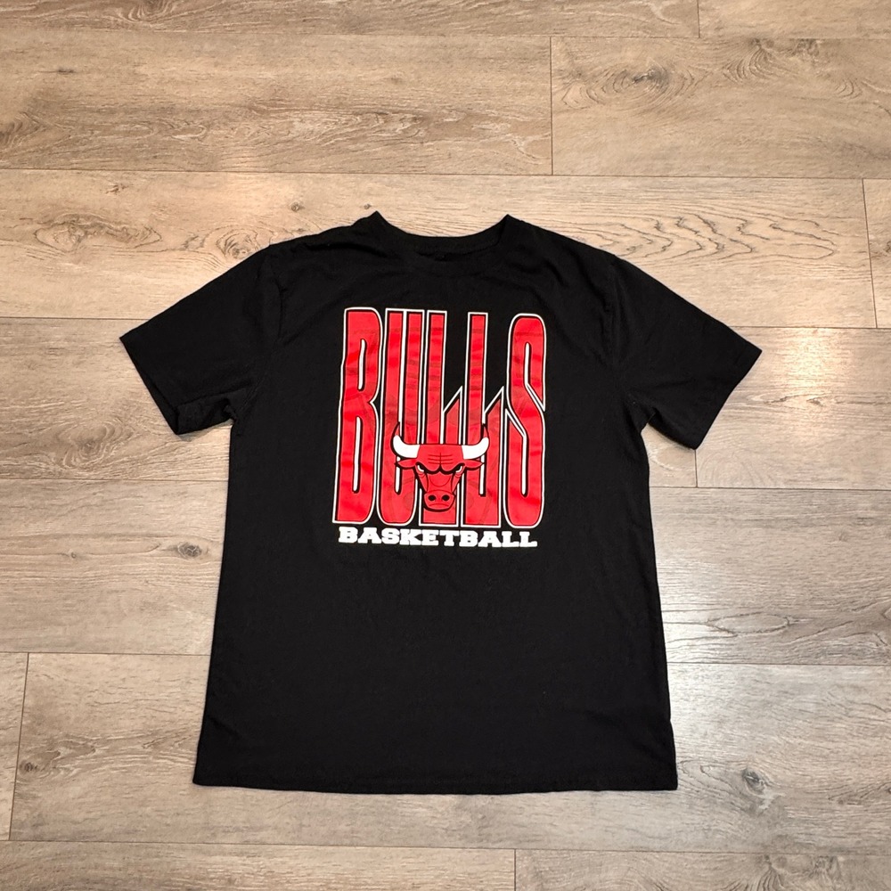 Chicago Bulls NBA Basketball Black T‎ Shirt Mens Size Small Short Sleeve Tee